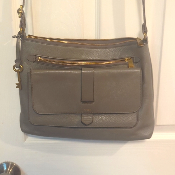 Cross body Fossil purse *as is* - Picture 1 of 7